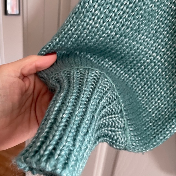 Plus women’s 2x Worthington sweater in a Seafoam green. - Picture 8 of 11